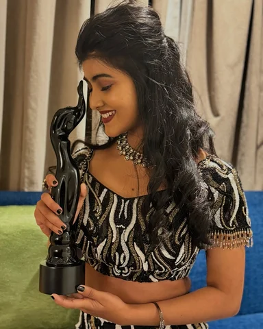 Thankyou Universe🤞🏻🤍
ಇದರ ಹಿಂದೆ ಪ್ರಮುಖ ಕಾರಣರಾದ ನಿಮ್ಮೆಲ್ಲರಿಗೂ ಹೃತ್ಪೂರ್ವಕ ಧನ್ಯವಾ