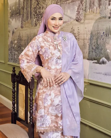 Happy Birthday to our dearest ambassador, @fashasandha 🎂✨ 

Hari ini kami nak a