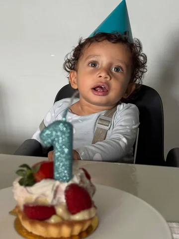 Hoje meu meninão completa 1 aninho.

O Leco veio para completar a nossa família 