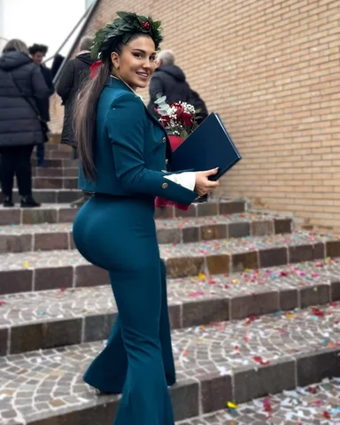 Ue ciao, io e Simone ci siamo laureati di nuovo 🎓
(solo per pochi) 

.
.
.
.
.
