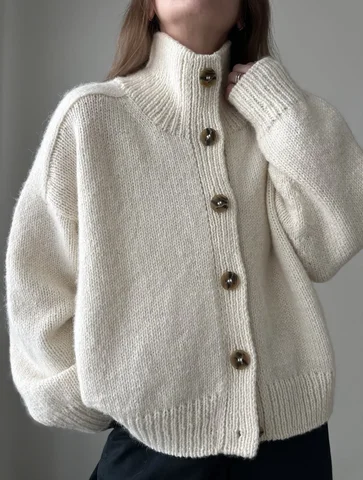 Lakes Jacket - Pattern Release

I am so happy to share that the Lakes Jacket pat