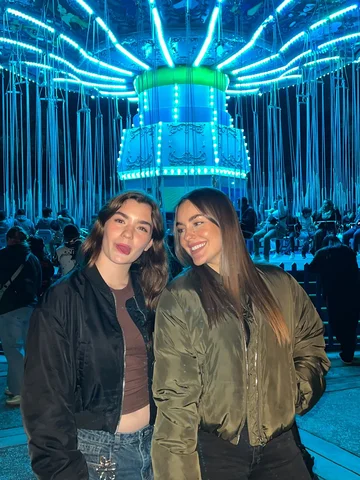 1. Te amo 
2. 💚
3. BFF