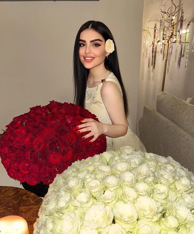 •	“تفاصيل صغيرة تصنع أجمل اللحظات 💫🌸
