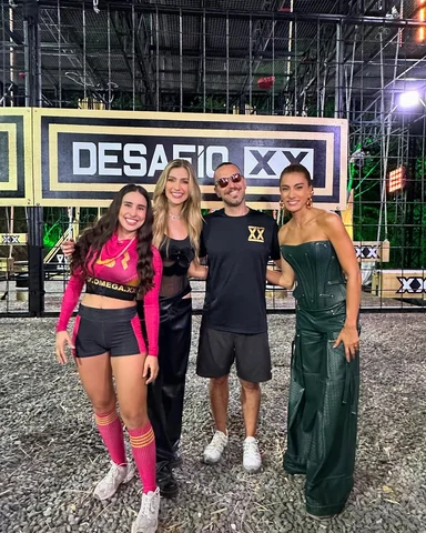 Mi momento fan 😍😍😍🩷🩷🩷🩷🩷 

@desafiocaracol @caracoltv 

#desafioxx #desaf