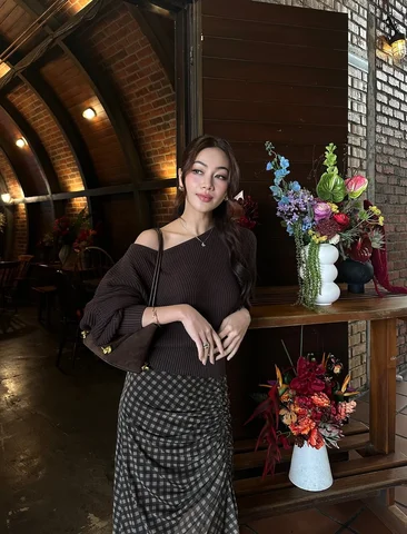 pov: life of a flower cafe owner 🦋🌷 can you believe it’s been one month? 🥹✨ @