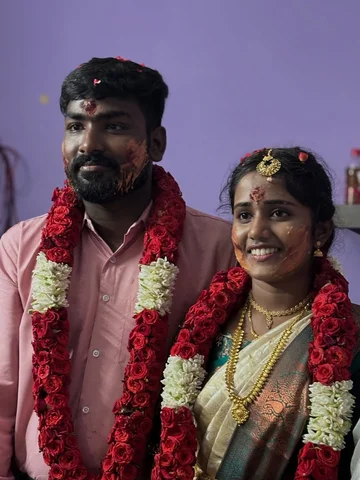 Bliss ✨🩵🫂

#picoftheday #love #wedding #couple #instapic