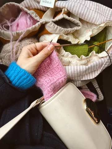 Never not knitting 😎 A very random selection of things I’ve had on my needles t