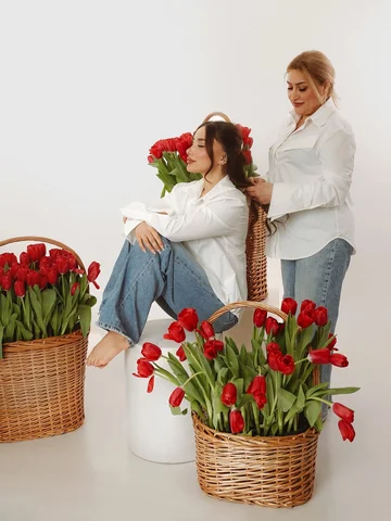 Bu şəkillər də burada qalsın ✨
@husniyyefarzali 🫶🏽❤️

Photo & studio/ @photogr