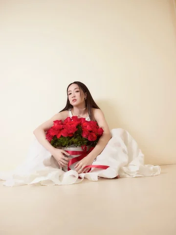 I still alive on this day 🥀 hah
📸 @nualtanualta 

#valentinesday