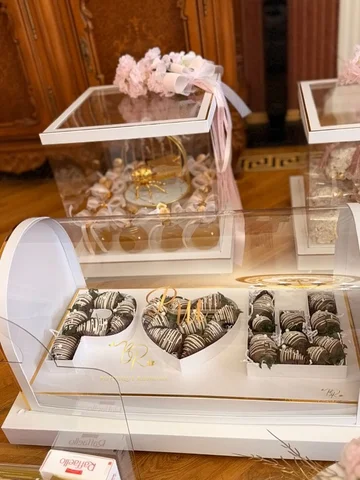 #отзывыроскошных 🧡
Купольная коробка с инициалами жениха и невесты 😍
Обратите 