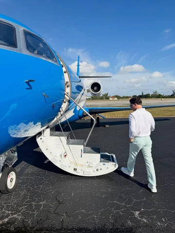 Despegamos rumbo a México ✈️🇲🇽
para asistir a Aviart, uno de los eventos más e