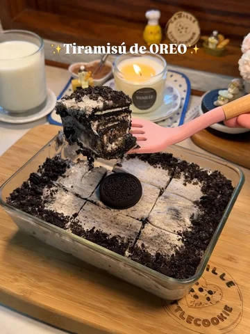 Receta de TIRAMISÚ de OREO versión FÁCIL 💓✨🍫 

Les cuento que estoy muy feliz 