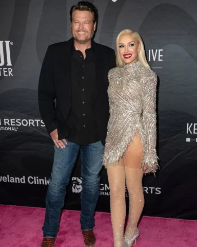 As always, Gwen Stefani looked chic in a stylish Albina Dyla dress. ✨✨

#albinad