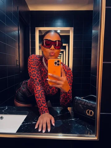 Code Red. ❤️🖤 #LeopardPrint