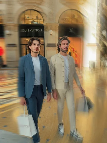 Fazendo uma das coisas que a gente mais gosta na capital da moda - Milão!