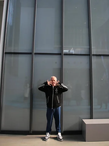 Welcome to the MMCA, Damien! 

@damienhirst

#damienhirst #MMCADamienHirst #Comi