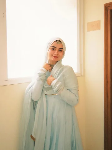 eid mubarak !! 🩵 
wearing: @yuari.women