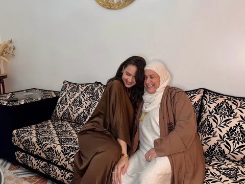 Eid Mubarak 🤲🏻🌙🩷 Qu’Allah accepte notre jeûne et nos efforts pour être de me