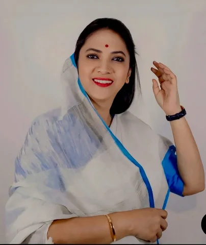 ಅವರ  ಕಂಡ್ರೆ ಕೈ ಮುಗಿಯುದು ನಮ್ಮ ಸಂಸ್ಕೃತಿ 🥰
@dr.nagalakshmii