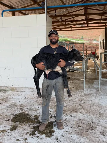 Quem ama oque faz não trabalha nunca 😍👏🏽🙏🐄