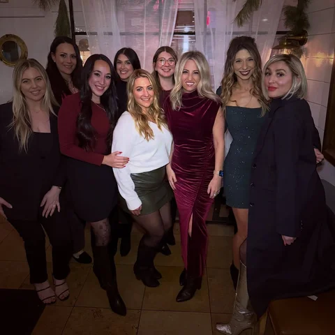 A little holiday soirée for the @gingerandblondiesalon crew. This year we added 