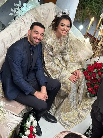 باش كيبدا الحرف الأول  ديال الشخص لي كتبغي ❤️💍⁩