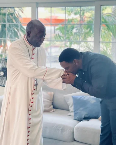Asante kwa Baraka, Upendo na Amani uliyotuachia. Ulikuwa nguzo isiyoteteleka na 