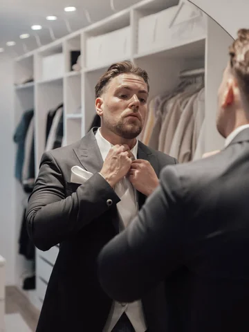 Suit Up ✨
#suit #anzug #ootd #gentleman 

———-
📸: @rebeccawriedenphotography
