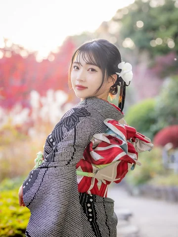 2026年　よろしくお願いします🎍

今年は初心に帰って「美容とメイク」の投稿中心に頑張ります。🩵🩷

📷　@fumi0416