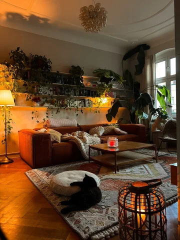 Not every pic is taken in the same home. Can you spot which are not?
