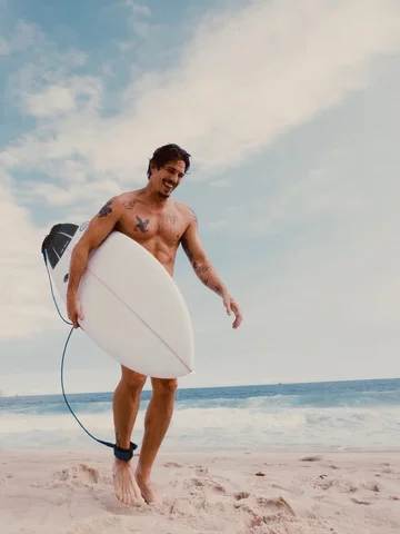 Coisas que o meu Rio De Janeiro possibilita: trabalhar e surfar no mesmo dia 🏄�
