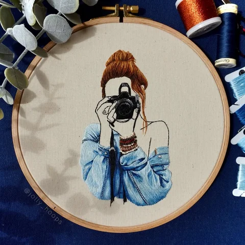 One of my favourite things to stitch is denim 🧵 It’s been ages since I created 