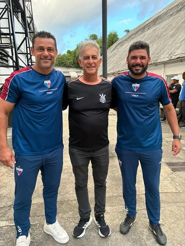 A FOTO É PESADA! CARREGOU AÍ? 😎 

A nossa quarta-feira teve um gostinho especia