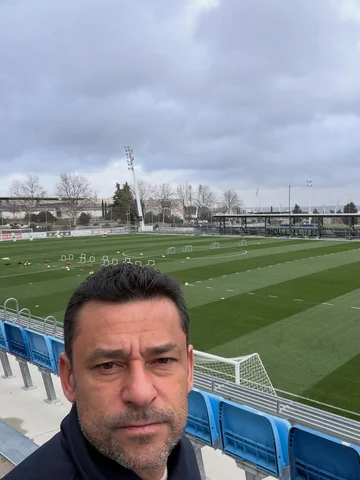 Mais uma etapa do curso da UEFA concluída.
Visita em microgrupo ao Real Madrid, 