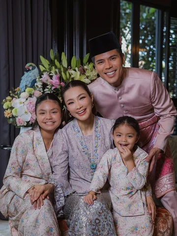 Syawal ke tiga, dah berapa kilo naik agaknya 😜

Have a blessed raya everyone. W