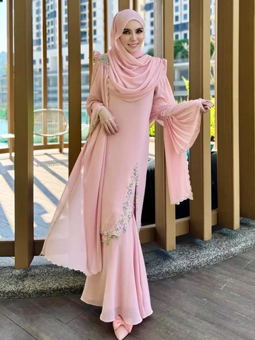 Pejam celik rasa kejap je dah 2 tahun raya single. Kalau tahun depan ada jodoh l
