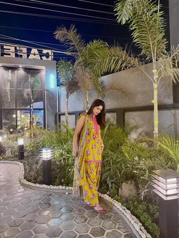 blessed with da best 🌝

#foryou #bismabutt #insta#pakistan