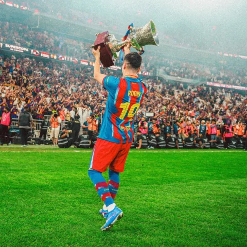 First one with this amazing club 🏆❤️
All trust in the lord 🙏🏼