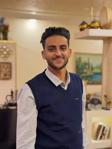 غفر الله لنا ولكم ، وحقق مناكم، وبلّغكم ليلة القدر ، وتقبّل منا ومنكم صالح الأعم
