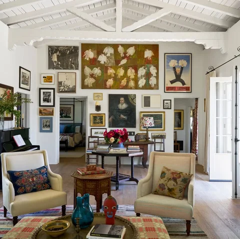 So often renovations erase history.
I believe a house ought to have a soul.

Thi