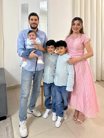 عيد مبارك من عائلتي لعائلتكم ♥️ كل عام وانتو بخير ♥️
Eid Mubarak from my family 