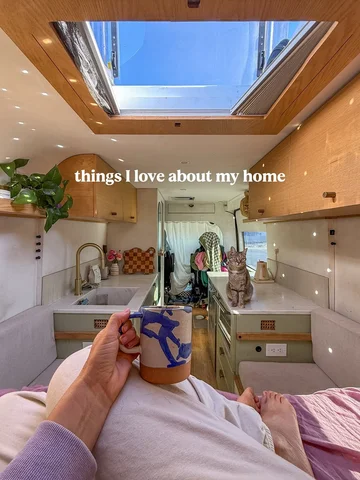 my van, my home🫶🏻✨💕 custom built with love

#vanlife #vanbuild #diyvanbuild