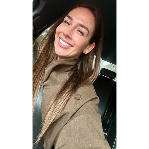 Amando mi sonrisa por el seco 🤩🤩🤩 @dr.gonzalomancilla