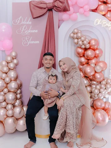 MasyallahTabarakallah Ayeum Hate Mama ayah🤎🥰
Aqiqah Putri Pertama Kami “ Delis