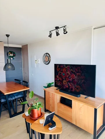 Rack instalado en su hogar, se ve muy lindo acompañado con otros de nuestros tra