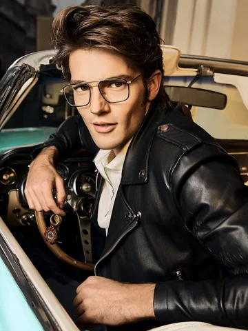 New campaign out for @sehenwutscher 😎 📸 
It was such a fun shooting day and I 