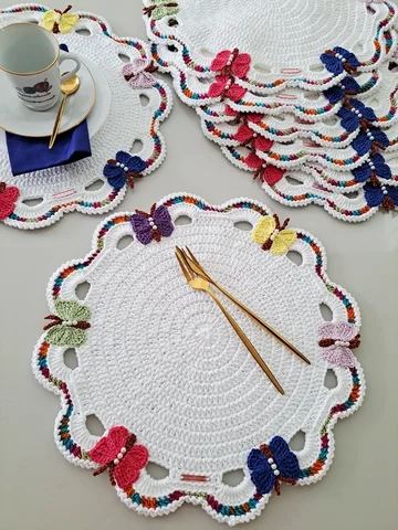 É perfeição que fala?🦋
Toda a beleza do feito à mão. 
Para quem ama elegância, 