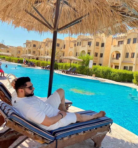 🧘‍♂️🏖️⛱️🩳🕶️🍉🤍