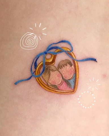 Heart locket with the kids’ photos

#lockettattoo #portraittattoos #tinytattoo #