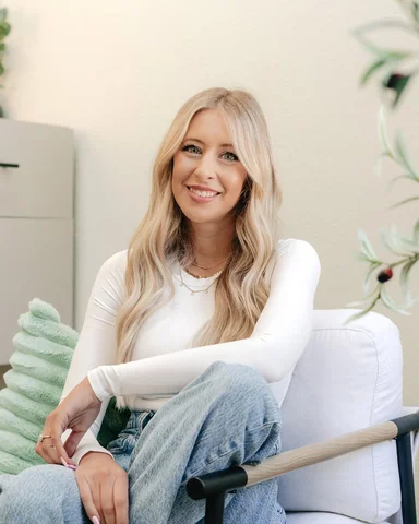 🌟 Exciting News 🌟
I am able to take new clients! 

I absolutely LOVE creating 